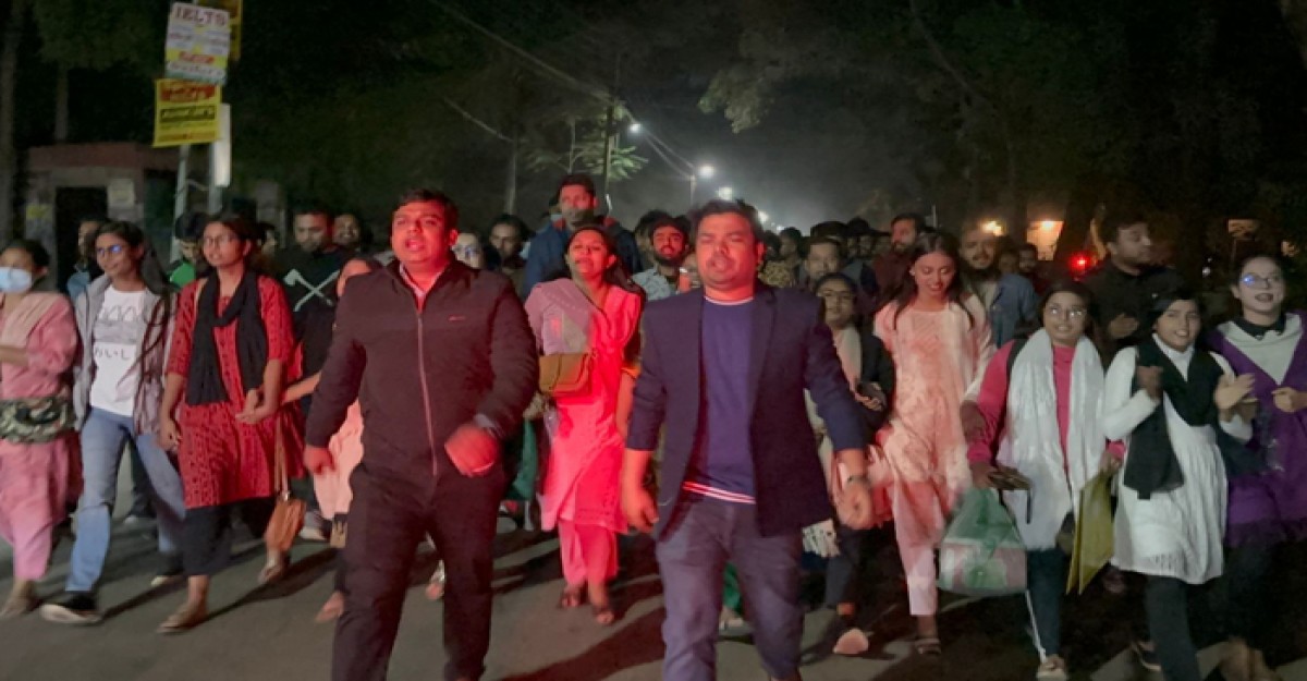 তফসিলকে স্বাগত জানিয়ে জাবি ছাত্রলীগের আনন্দ মিছিল