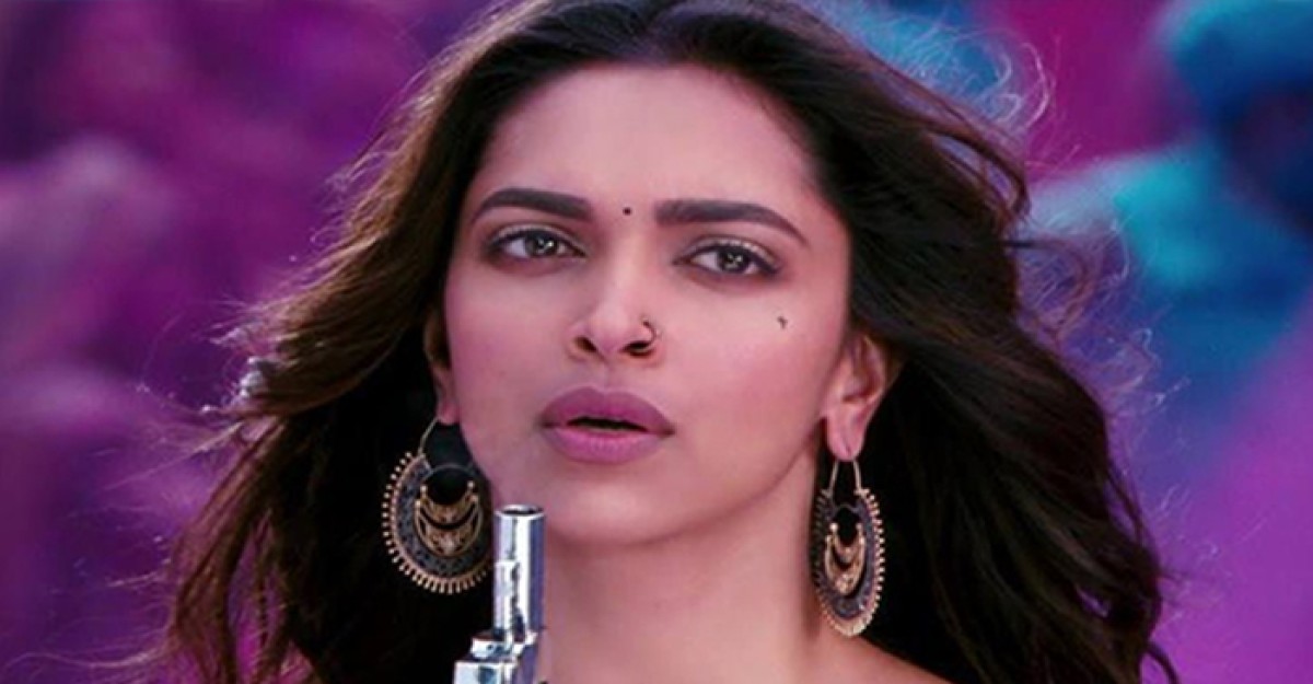 একাধিক প্রেম নিয়ে মুখ খুললেন দীপিকা