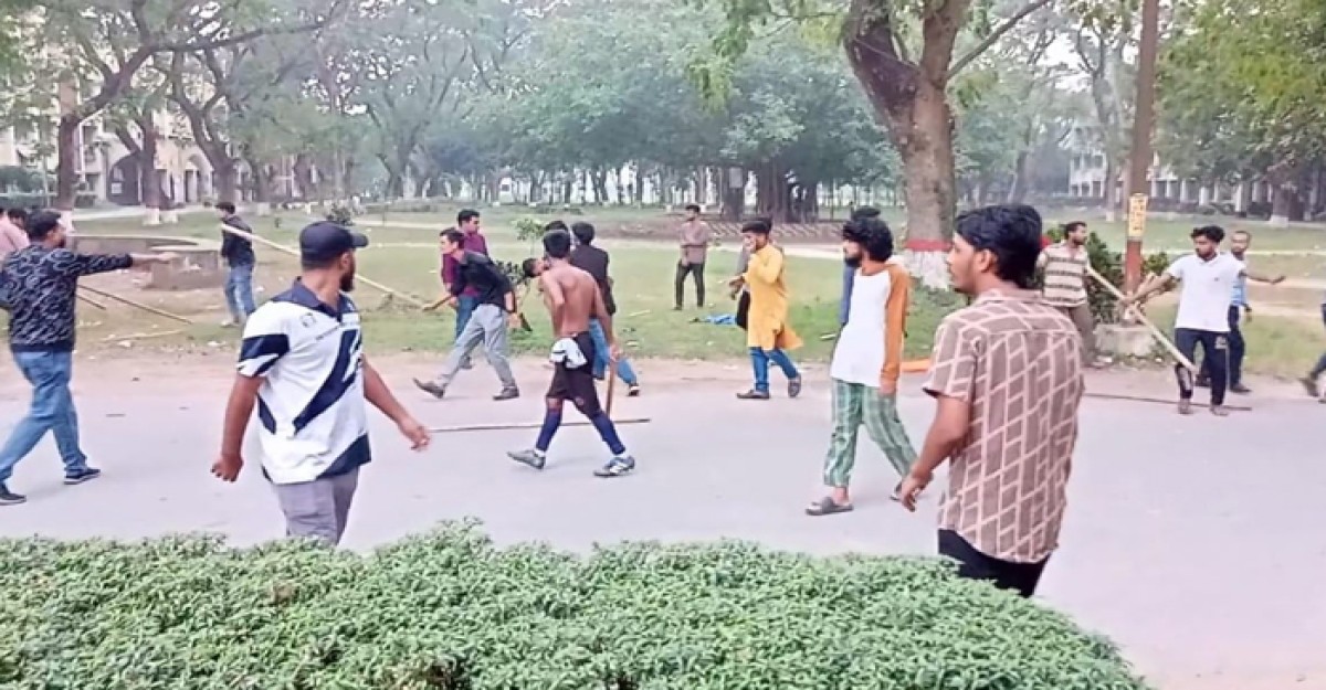 তুচ্ছ ঘটনাকে কেন্দ্র করে ইবিতে দফায় দফায় সংঘর্ষ