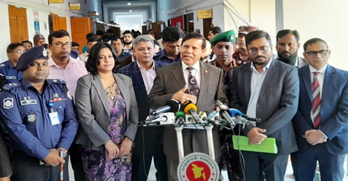 ভোটারদের কেন্দ্রে আসতে বাধা দিলেই জেল: ইসি হাবিব