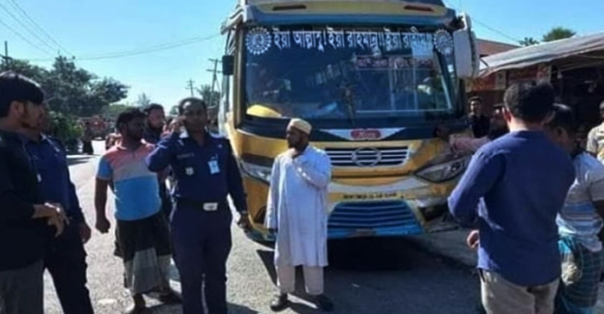 ভোলার লালমোহনে সড়ক দুর্ঘটনায় শিশুসহ নিহত ২