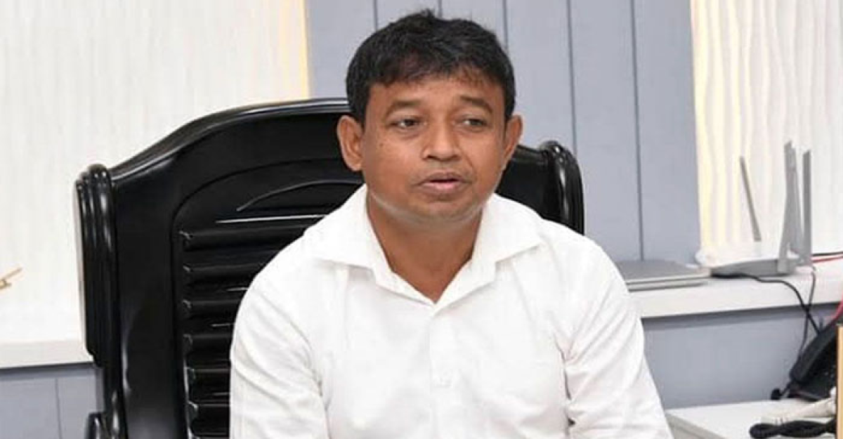 ভাড়া করা লোক দিয়ে গাড়িতে আগুন লাগাচ্ছে: ডিবিপ্রধান হারুন