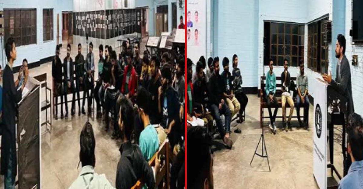 জাবিতে মীর মশাররফ হল ও শেখ রাসেল হলের মধ্যে প্রীতি বিতর্ক