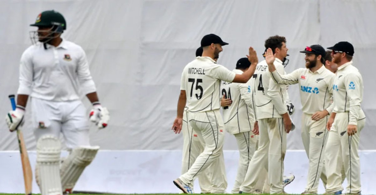 লাঞ্চের আগেই বিপর্যয়ে বাংলাদেশ
