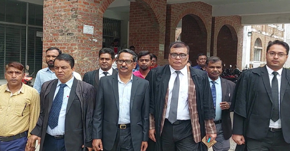 আচরণ বিধিমালা লঙ্ঘন: পঞ্চগড়ে আদালতে হাজির হয়ে ব্যাখা দিলেন প্রার্থী