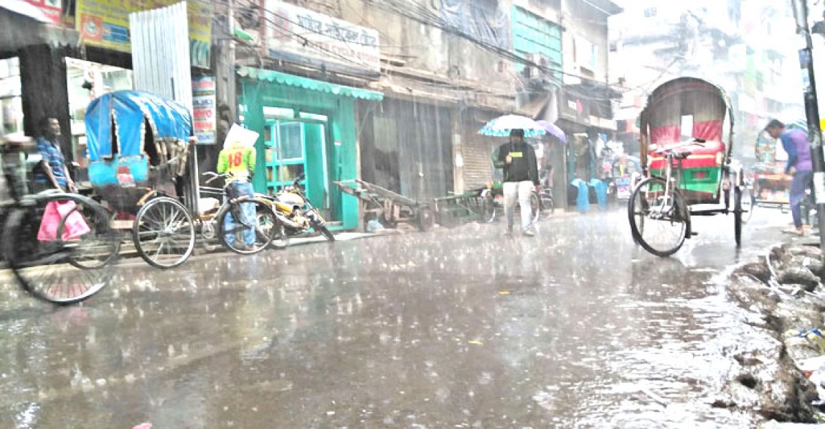 হঠাৎ গুঁড়ি গুঁড়ি বৃষ্টি, বাড়বে শীত