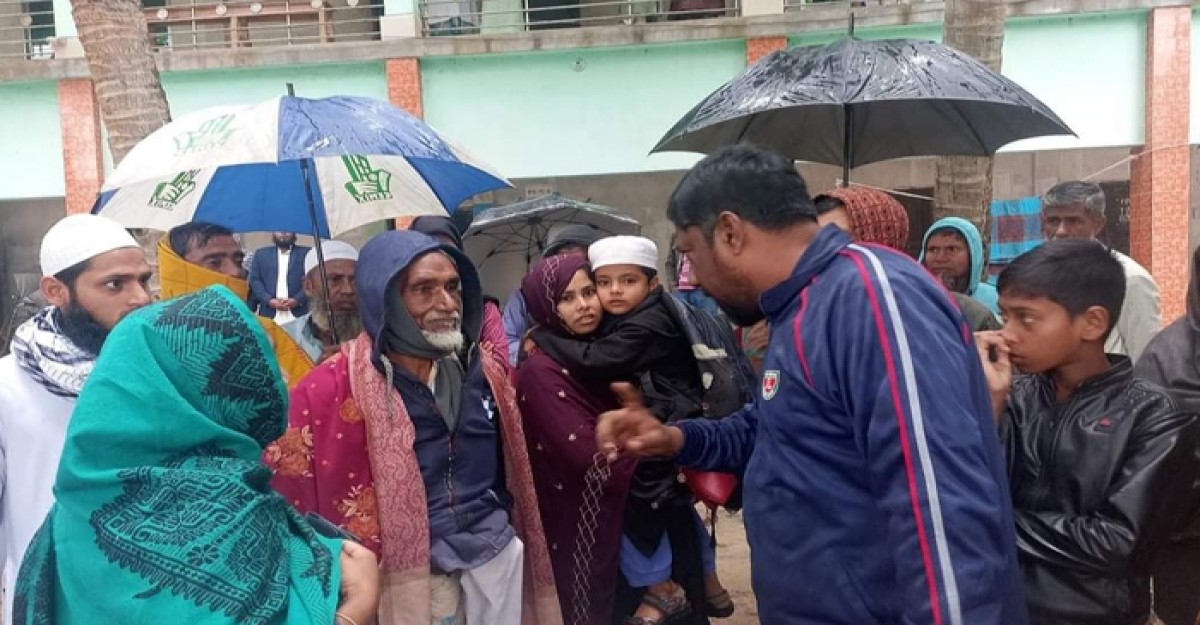 চুয়াডাঙ্গায় সড়ক দুর্ঘটনায় ভ্যান চালক নিহত