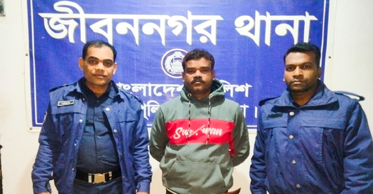 জীবননগরে ফেনসিডিলসহ মাদক ব্যবসায়ী গ্রেফতার