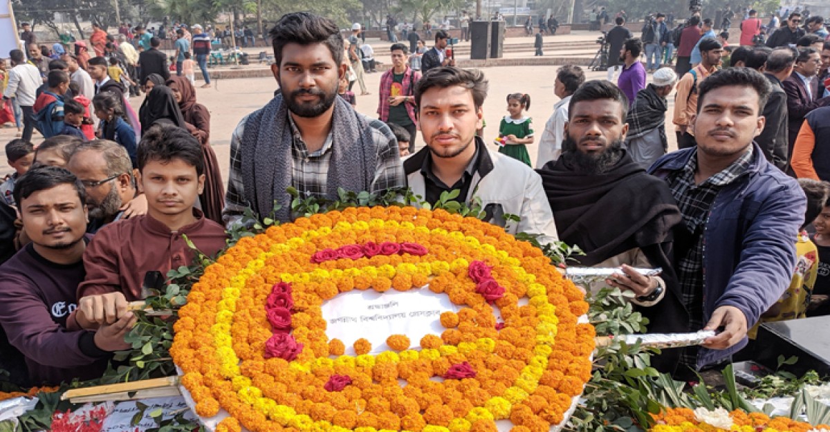 শহীদ বুদ্ধিজীবী দিবসে জবি প্রেসক্লাবের শ্রদ্ধা