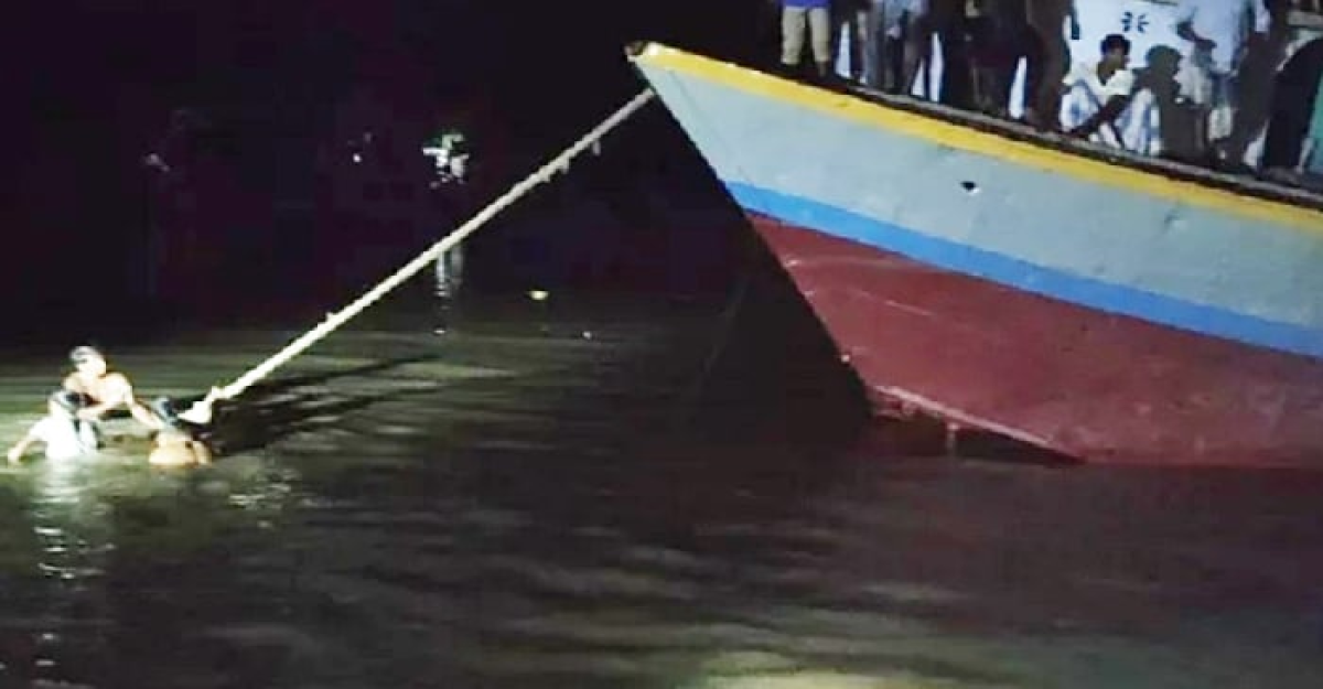 মুন্সীগঞ্জে যাত্রীবাহী ট্রলার ডুবি, ৩ মরদেহ উদ্ধার