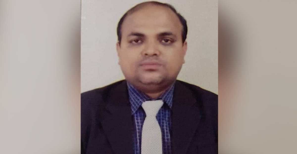 ঈদগাঁওতে কাভার্ডভ্যানের ধাক্কায় ব্যাংক কর্মকর্তা নিহত