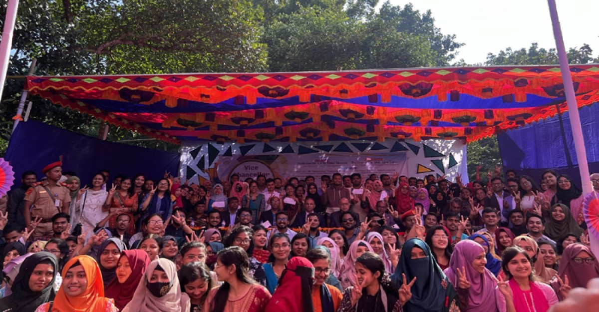 ভাইস চ্যান্সেলর স্কলারশিপ পেলো কুমিল্লা বিশ্ববিদ্যালয়ের ৪০৬ জন শিক্ষার্থী