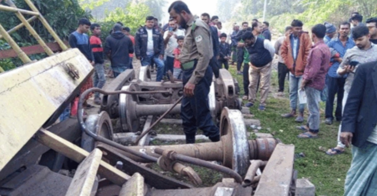 মাধবপুরে ট্রেনের বগি লাইনচ্যুত