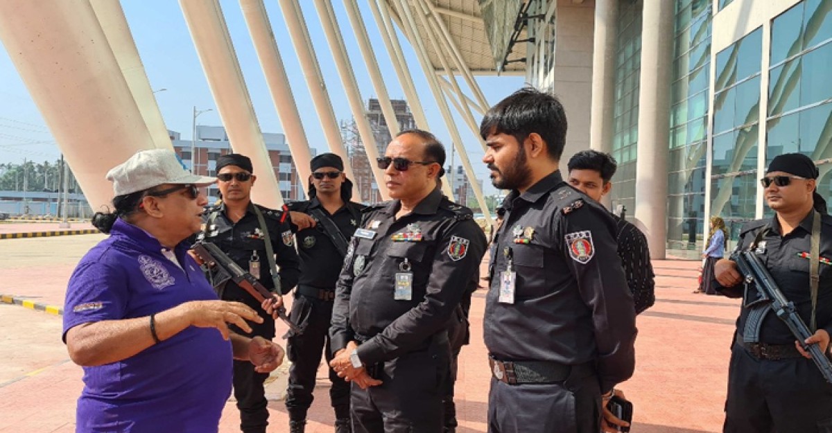 কক্সবাজারে ট্রেনের টিকিট নিয়ে অনুসন্ধানে র্যাব