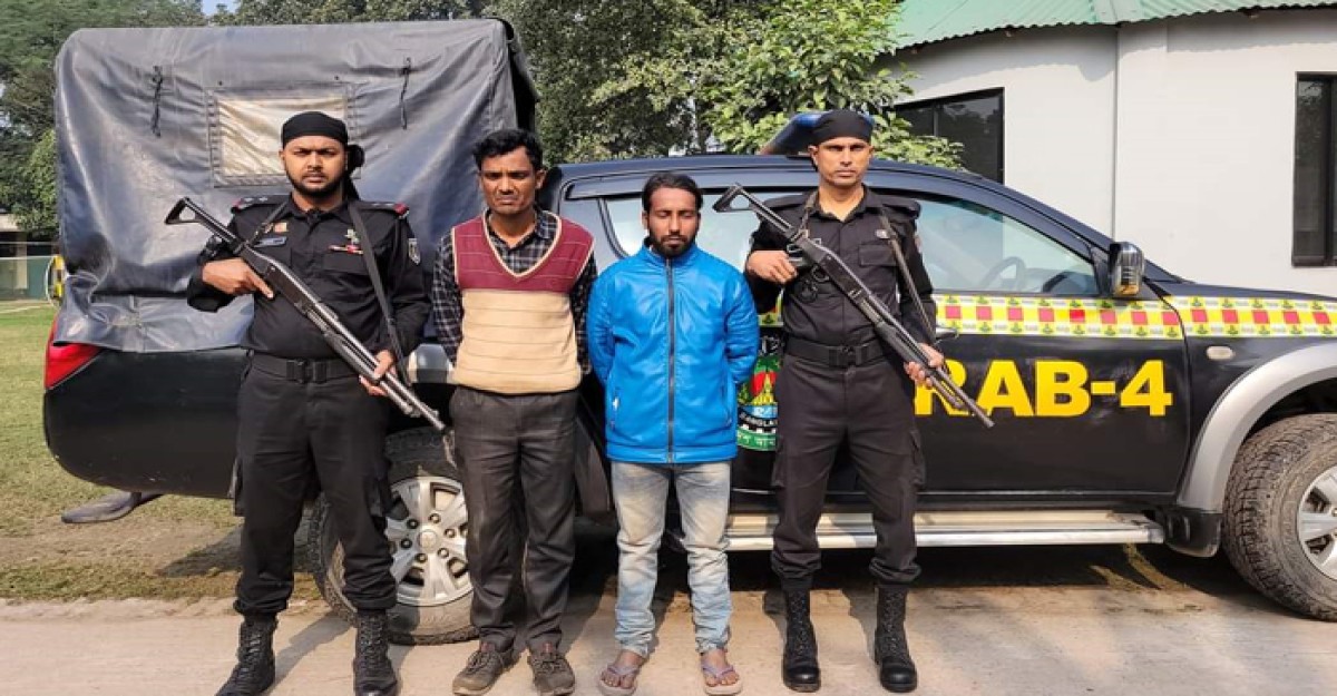 আশুলিয়ায় ফেন্সিডিলসহ ২ মাদক কারাবারি গ্রেফতার