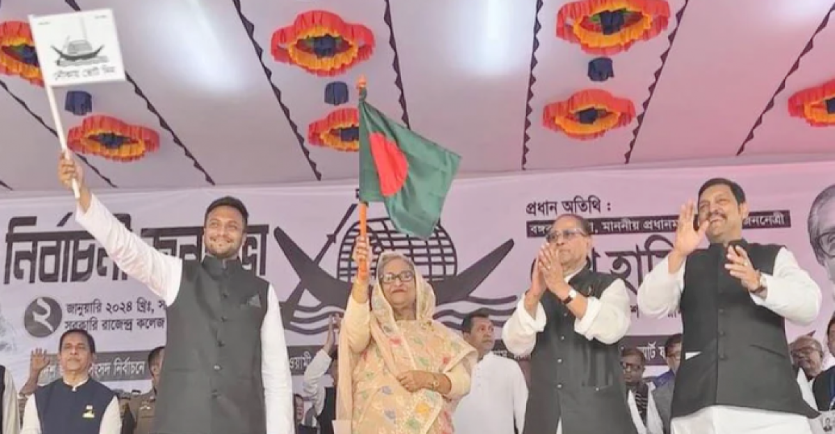 সাকিবকে প্রধানমন্ত্রী বললেন, এবার ইলেকশনে ছক্কা মেরে দিও