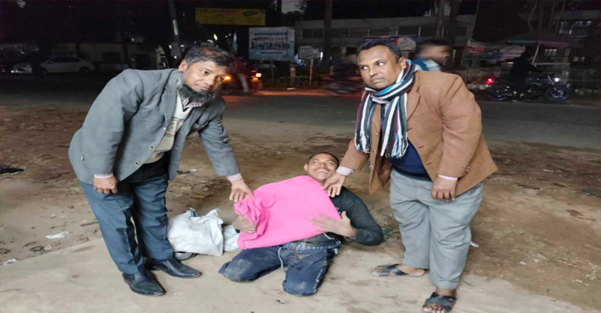 মাটিরাঙ্গায় এসএসসি ৯২ গ্রুপের কম্বল বিতরণ