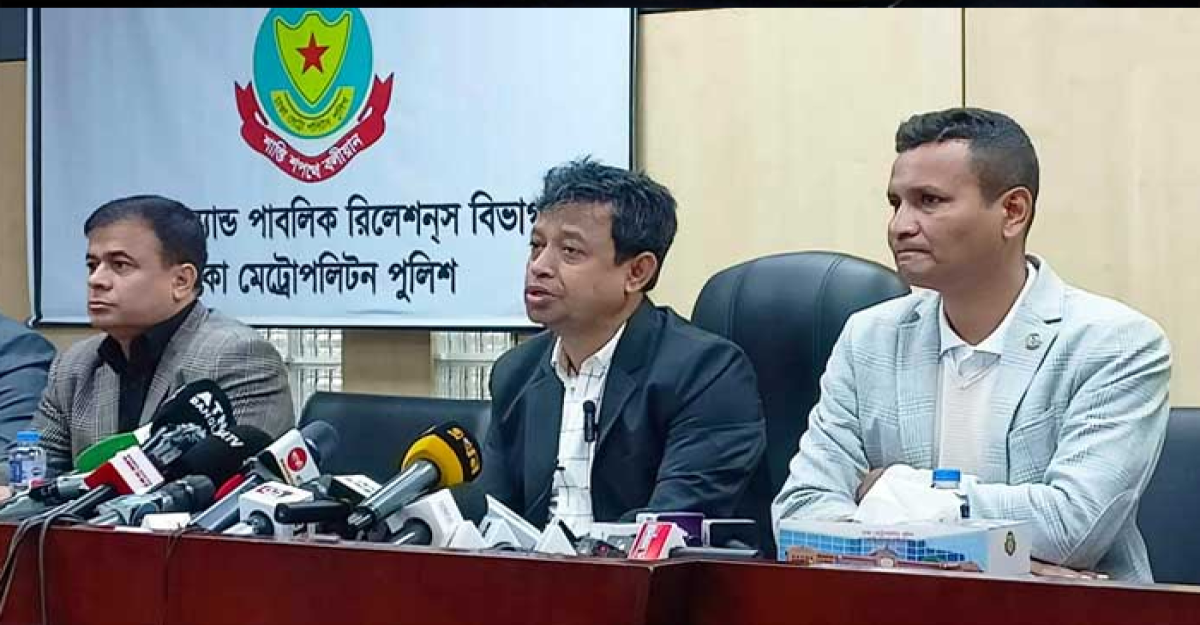বেনাপোল এক্সপ্রেসে আগুন: বিএনপি নেতা নবীসহ গ্রেফতার ৬