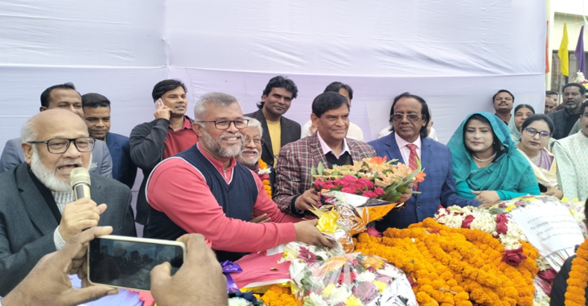 যারা নৌকা থেকে নেমে গেছে তাদেরকে আর নৌকায় তোলা হবে না: এমপি বেনজীর