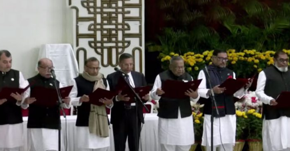 শপথ নিলেন ২৫ নতুন মন্ত্রী
