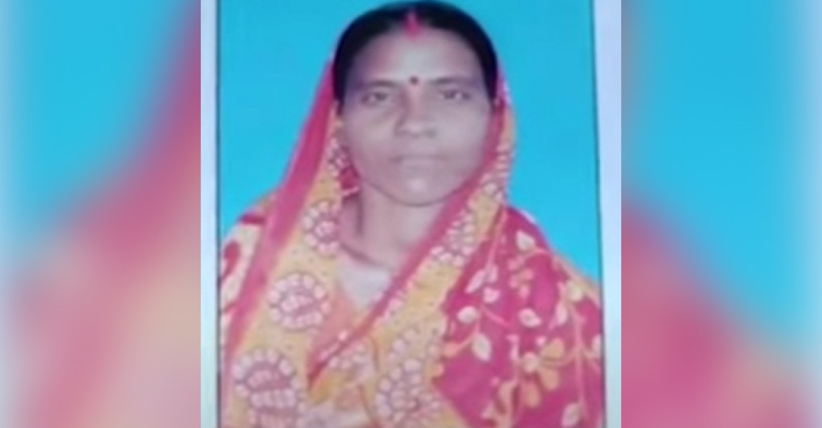 বেকারত্বের হতাশায় স্ত্রীকে কুপিয়ে হত্যা