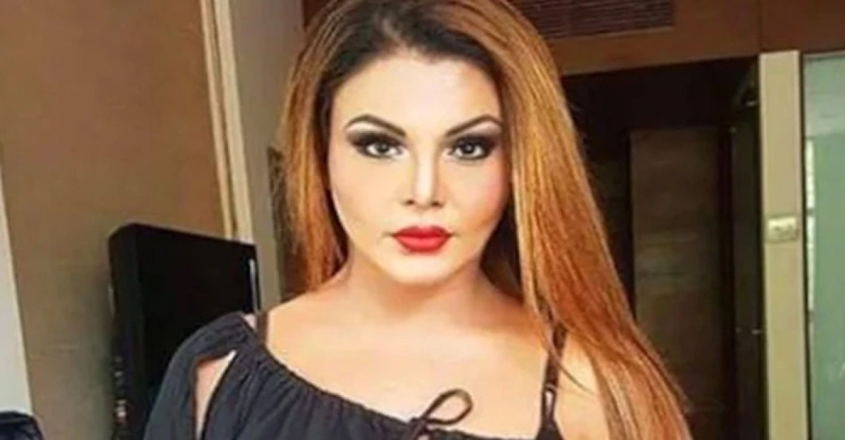 সাবেক স্বামীর করা মামলায় গ্রেপ্তার হতে পারেন রাখি