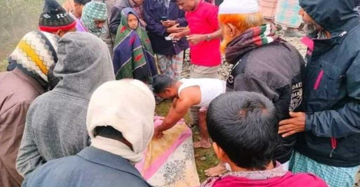 নামাজ শেষে বাড়ি ফেরার পথে প্রাণ গেল বৃদ্ধের