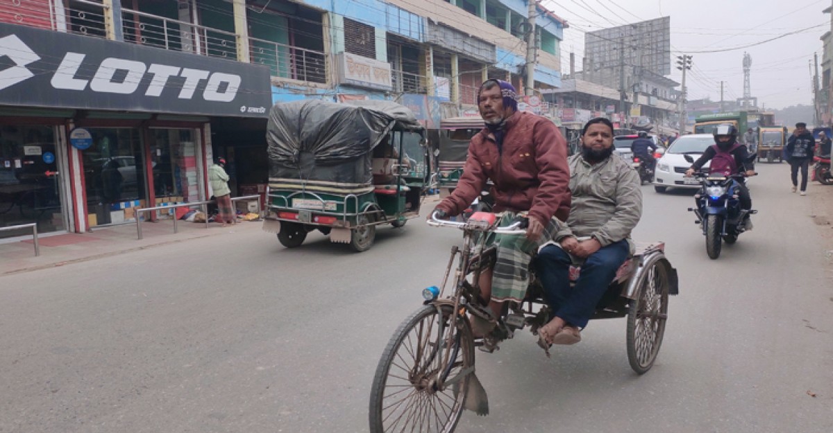 নড়াইলে শীতের তীব্রতায় বিপর্যস্ত জনজীবন