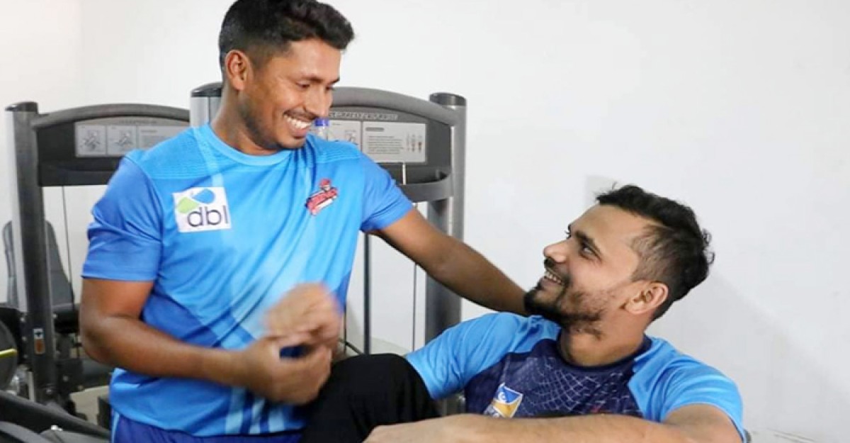মাশরাফিকে খেলানোয় রঙ হারাচ্ছে বিপিএল: আশরাফুল
