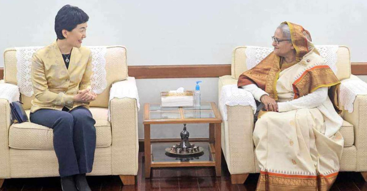 প্রধানমন্ত্রীর সঙ্গে চীনের প্রতিনিধি দলের সৌজন্য সাক্ষাৎ