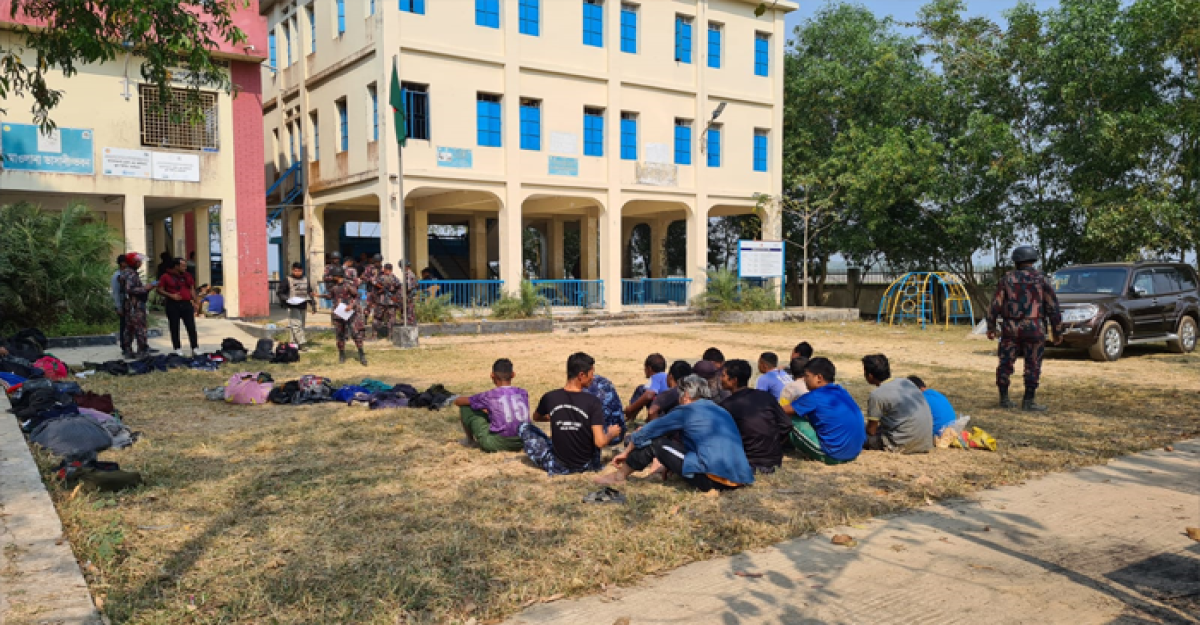 মিয়ানমারের সংঘাত: সীমান্তবর্তী ১৮০ পরিবার নিরাপদ আশ্রয়ে
