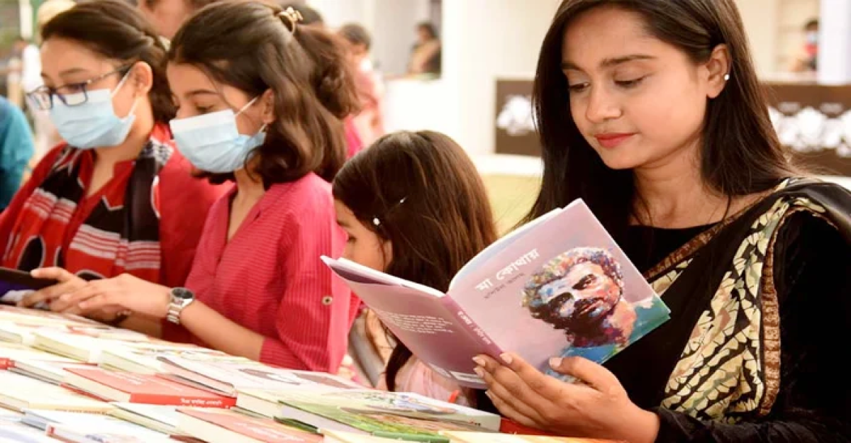 একুশে বইমেলায় ৫ প্রকাশনীকে শোকজ