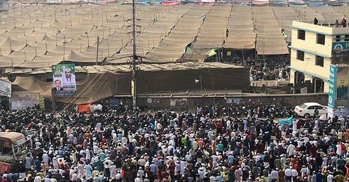 বিশ্ব ইজতেমায় দ্বিতীয় দিনের বয়ান চলছে