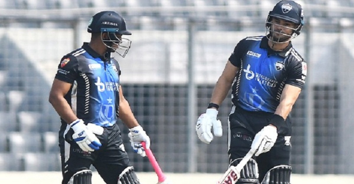 এবার ২০০ পেরোনো পুঁজি পেলো রংপুর রাইডার্স
