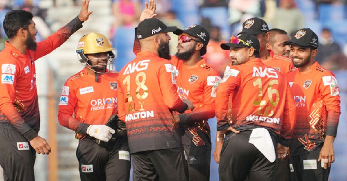 স্বাগতিক চট্টগ্রামকে হারিয়ে কুমিল্লার বড় জয়