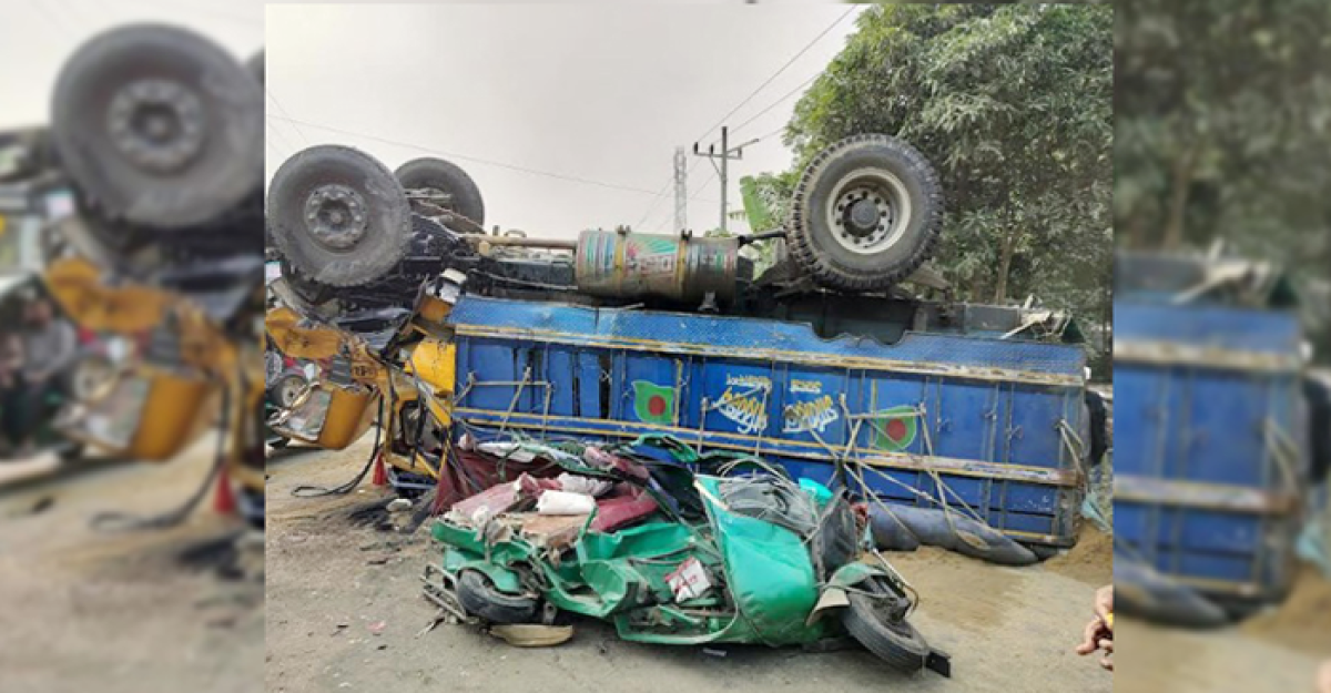টাঙ্গাইলে সড়কে প্রাণ গেল ৪ জনের