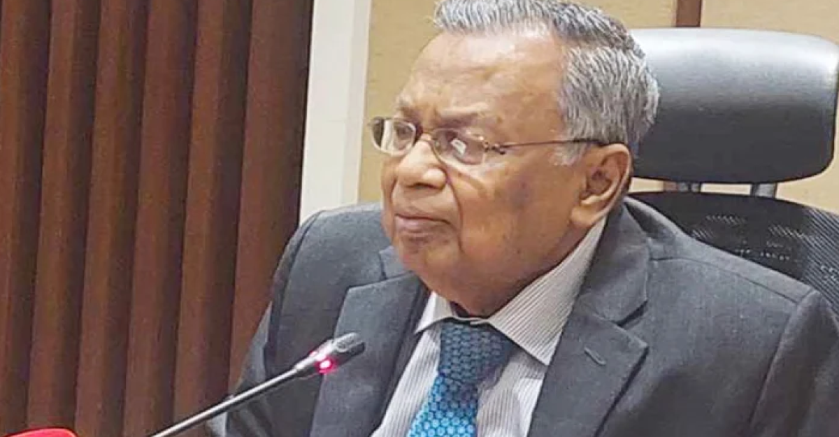দেশের মানুষ তো না খেয়ে মারা যাচ্ছে না: অর্থমন্ত্রী