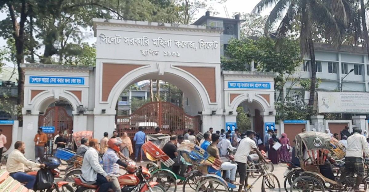 পরিবহন ধর্মঘটে সীমাহীন ভোগান্তি মানুষের
