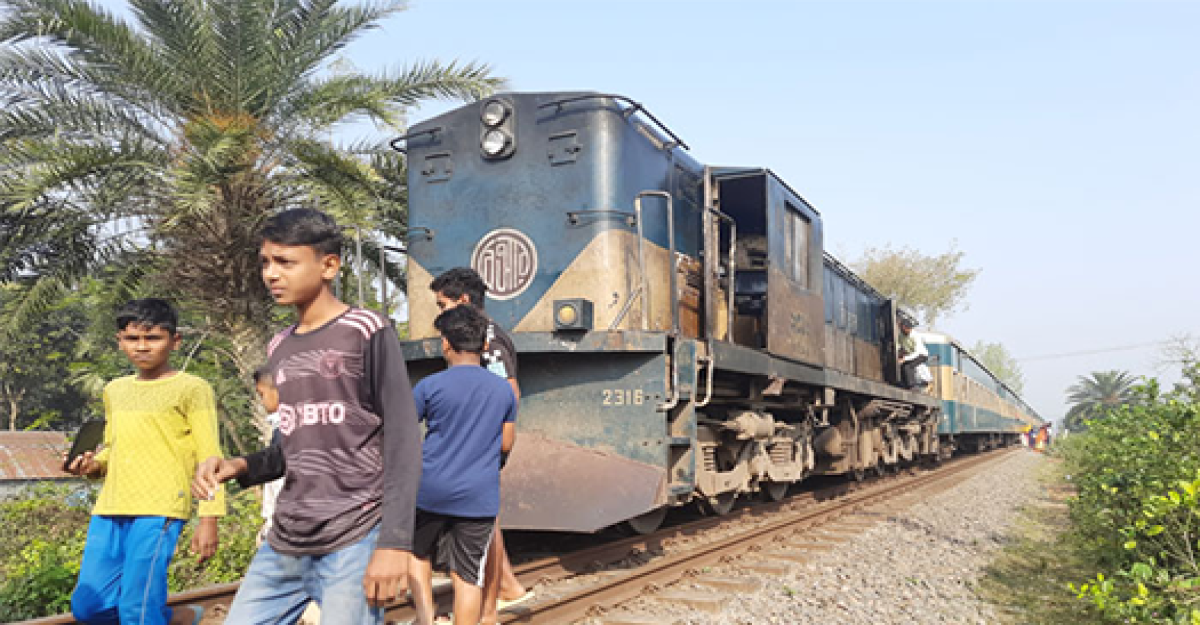 উত্তরবঙ্গের সঙ্গে ঢাকার রেল যোগাযোগ বন্ধ
