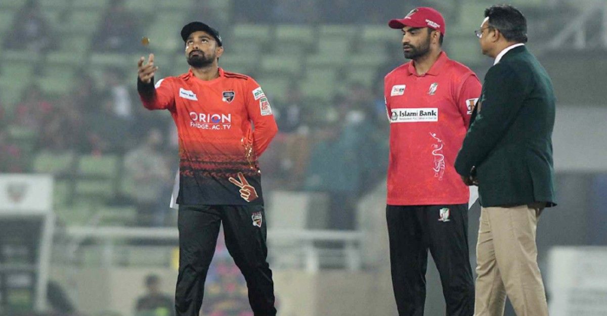 ফাইনালে টস জিতে ফিল্ডিংয়ের সিদ্ধান্ত তামিমের