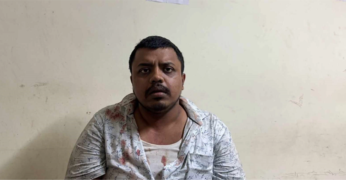 মেডিকেল শিক্ষার্থীকে গুলি করা সেই শিক্ষক বরখাস্ত