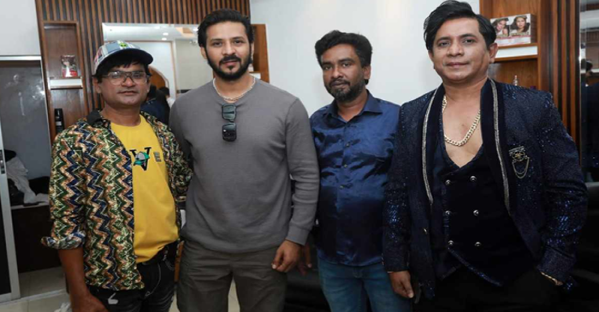 নীরব ও সোহাগের হাত ধরে ‘প্যারিস’-এর যাত্রা শুরু