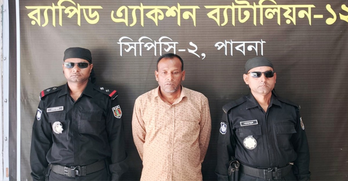 সেনাবাহিনীতে চাকরি দেওয়ার নামে প্রতারণা করতেন মকবুল