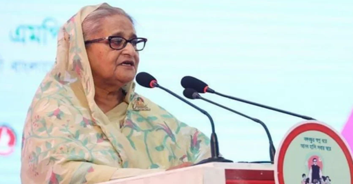 শিক্ষার্থীদের ওপর অতিরিক্ত চাপ না দিতে প্রধানমন্ত্রীর আহ্বান