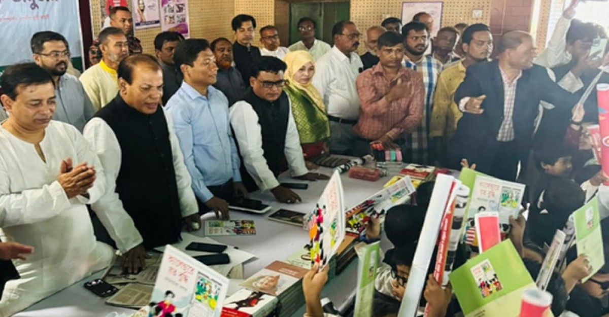 বঙ্গবন্ধুর জন্মদিনে শিশুদের মধ্যে বই ও ইফতার বিতরণ করল এনআরবিসি ব্যাংক