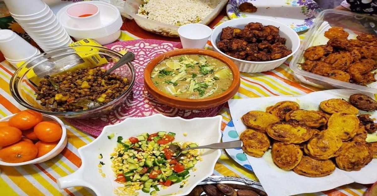 রোজায় ইফতার সামগ্রীর দাম বৃদ্ধিতে নিম্নবিত্তের নাভিশ্বাস
