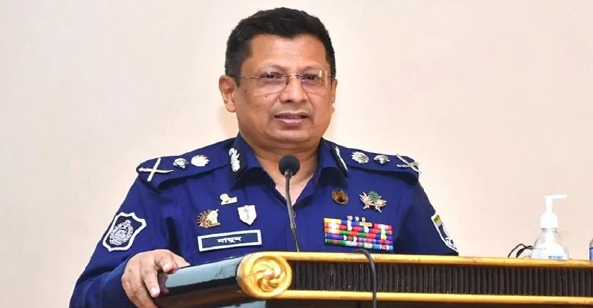 ঈদযাত্রায় মানুষের যাতায়াত নির্বিঘ্ন করতে কাজ করছে পুলিশ: আইজিপি
