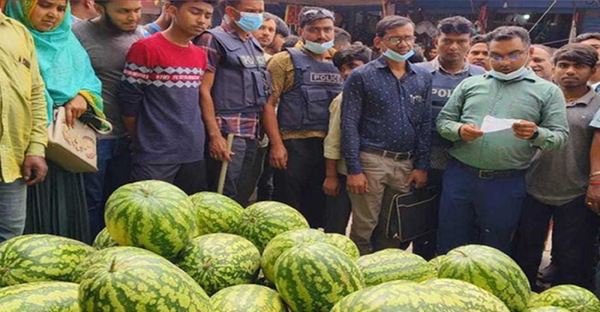 ম্যাজিস্ট্রেট দেখেই ৫০০ টাকার তরমুজ হয়ে গেল ২০০টাকা!