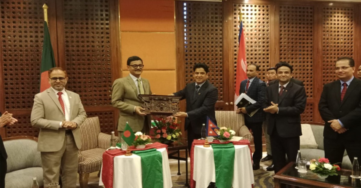নৌপ্রতিমন্ত্রী ও নেপালের বাণিজ্য মন্ত্রীর বৈঠক