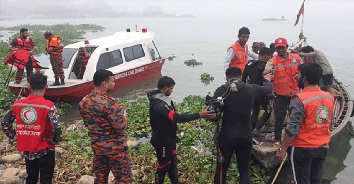 মেঘনায় ট্রলারডুবির ঘটনায় ৮ জনের মরদেহ উদ্ধার